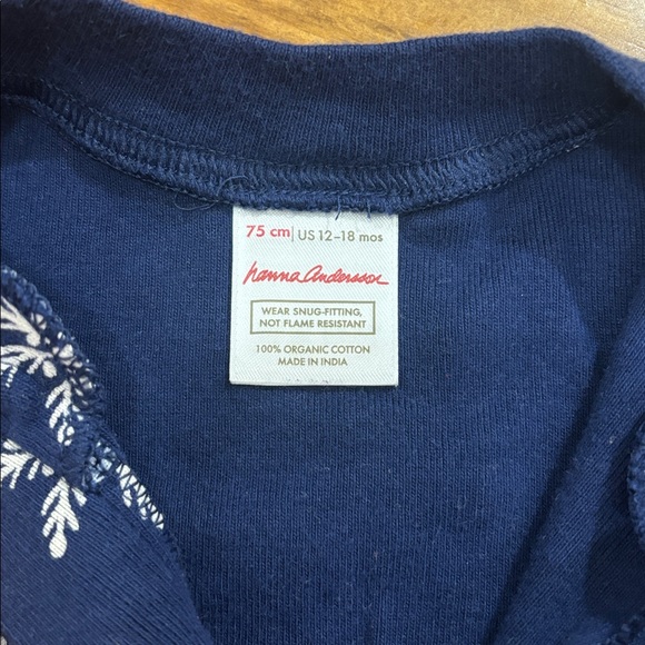 Hanna Andersson Size 12-18 Months Blue Footless Onesie with Snowflakes - Picture 2 of 4